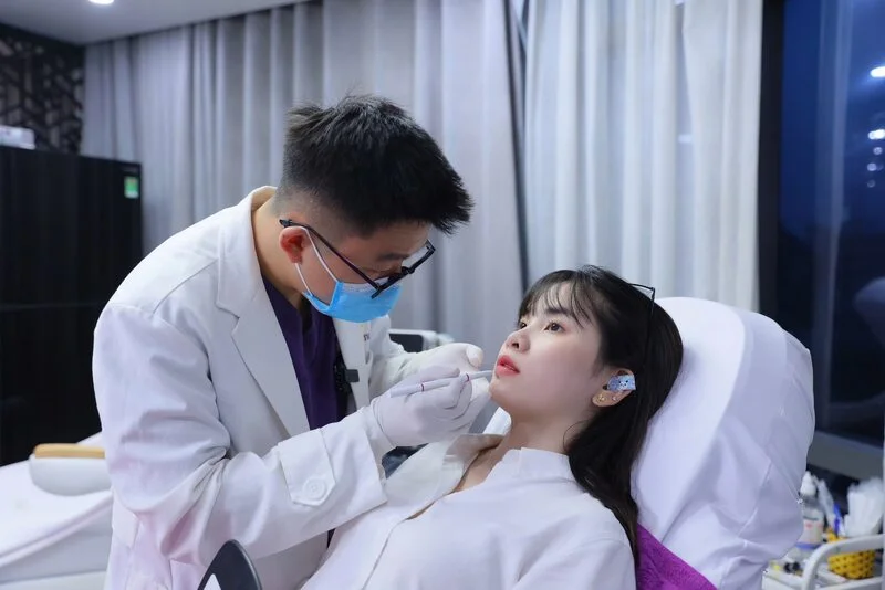 Phun xăm thẩm mỹ